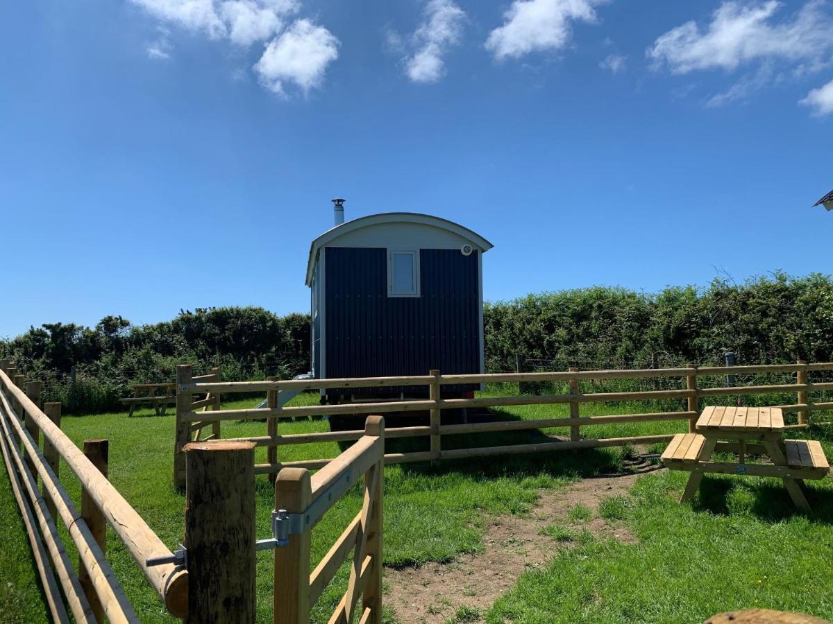 Ewe With A View Sea View Shepherds Huts Breage Екстер'єр фото