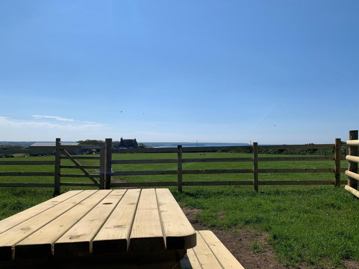 Ewe With A View Sea View Shepherds Huts Breage Екстер'єр фото