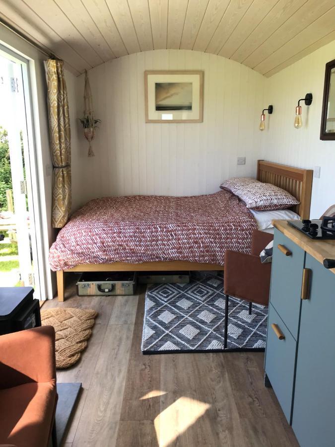 Ewe With A View Sea View Shepherds Huts Breage Екстер'єр фото